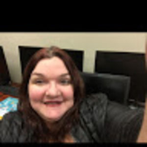 Meet your Posher, Carolyn